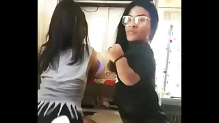 yoke sexy latina midgets