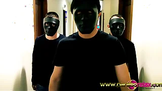 Gangbang a una teen